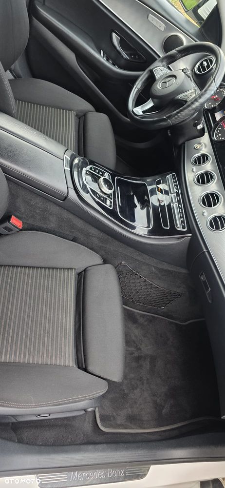 Mercedes-Benz Klasa E 220 d Business Edition 9G-TRONIC - 22