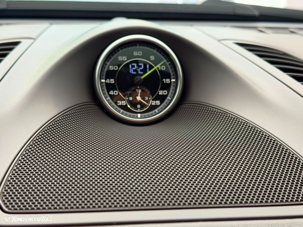 Porsche Cayenne S E-Hybrid Platinum Edition - 17