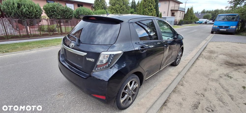 Toyota Yaris - 7