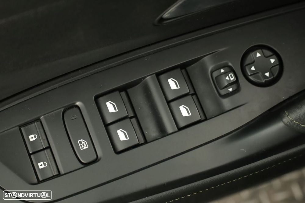 Peugeot 308 1.2 PureTech GT EAT8 - 19