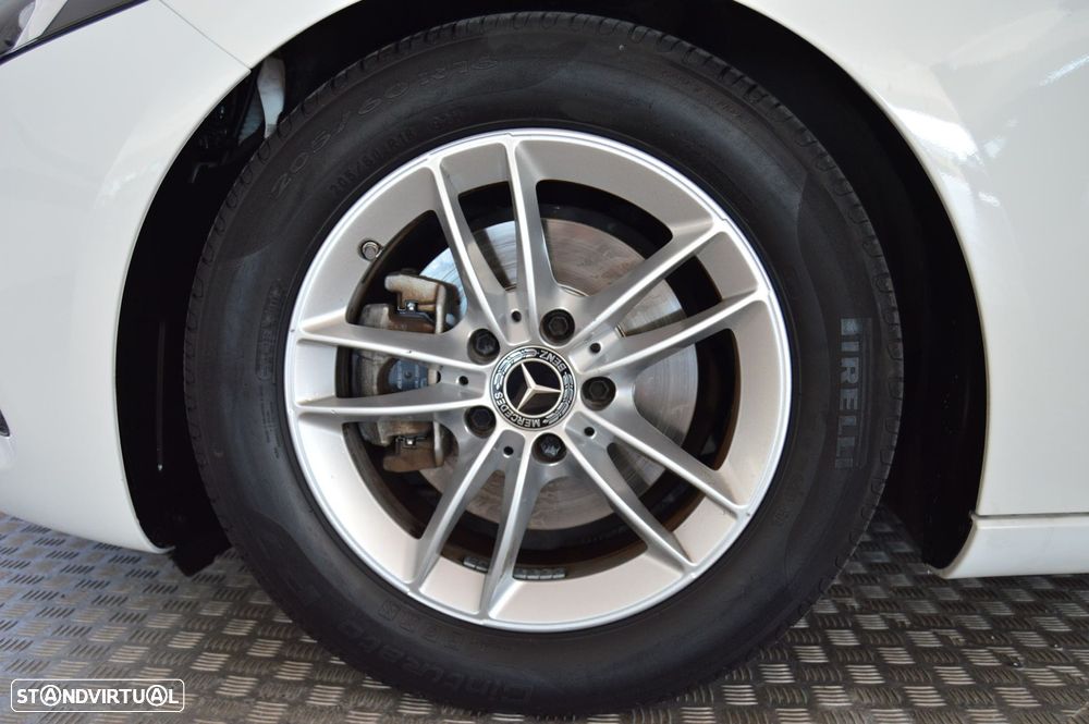 Mercedes-Benz A 180 d Progressive - 18