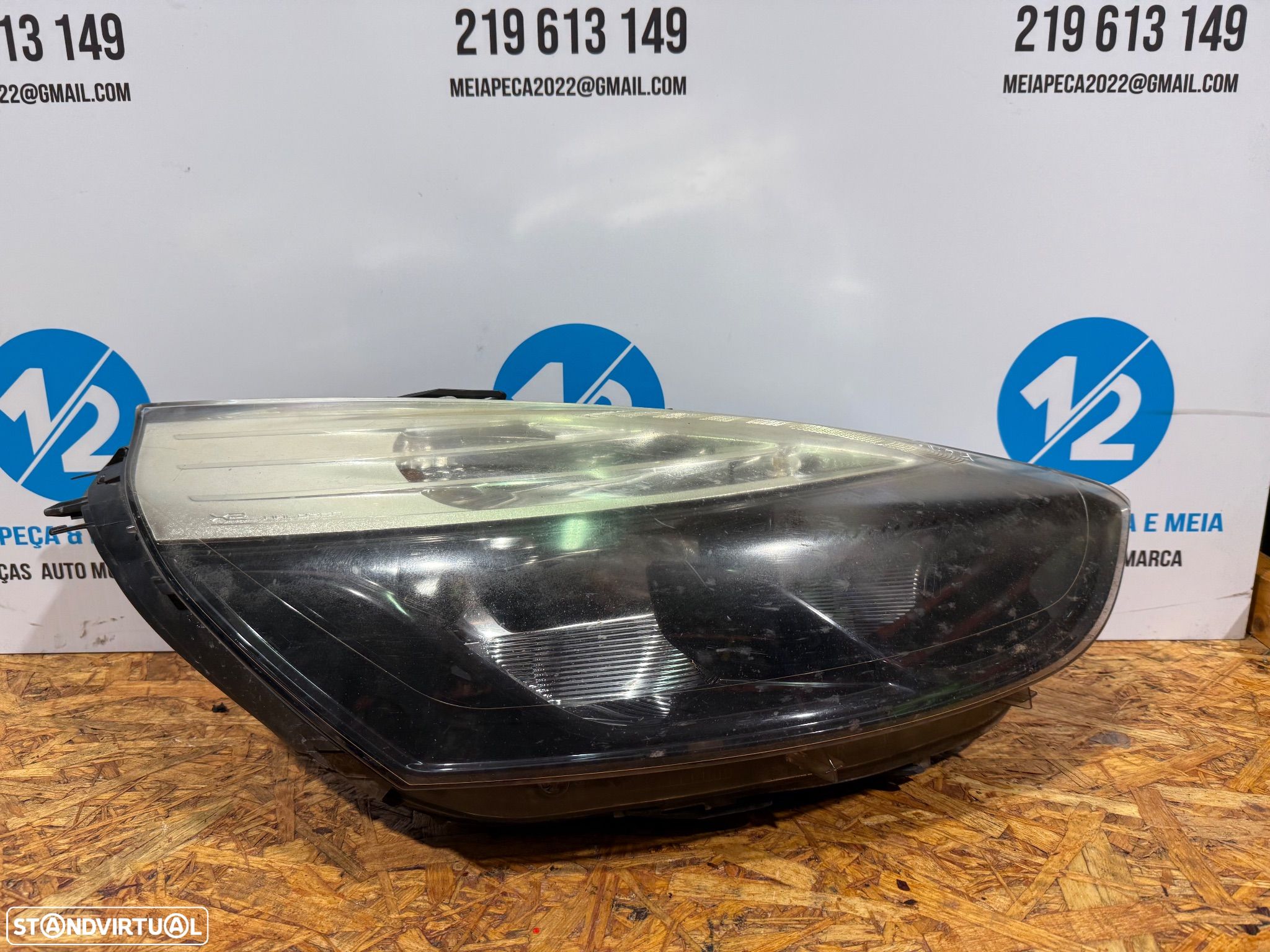 Farol direito Renault Clio 4 - 1
