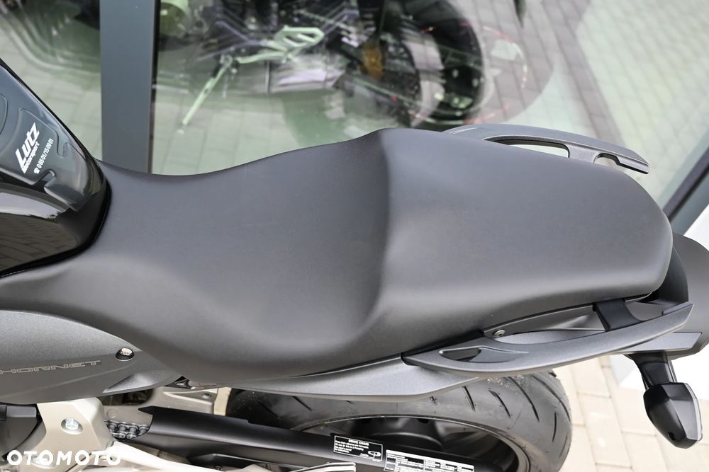 Honda Hornet - 13