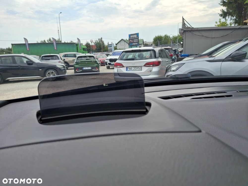 BMW Seria 2 220d GT xDrive - 23