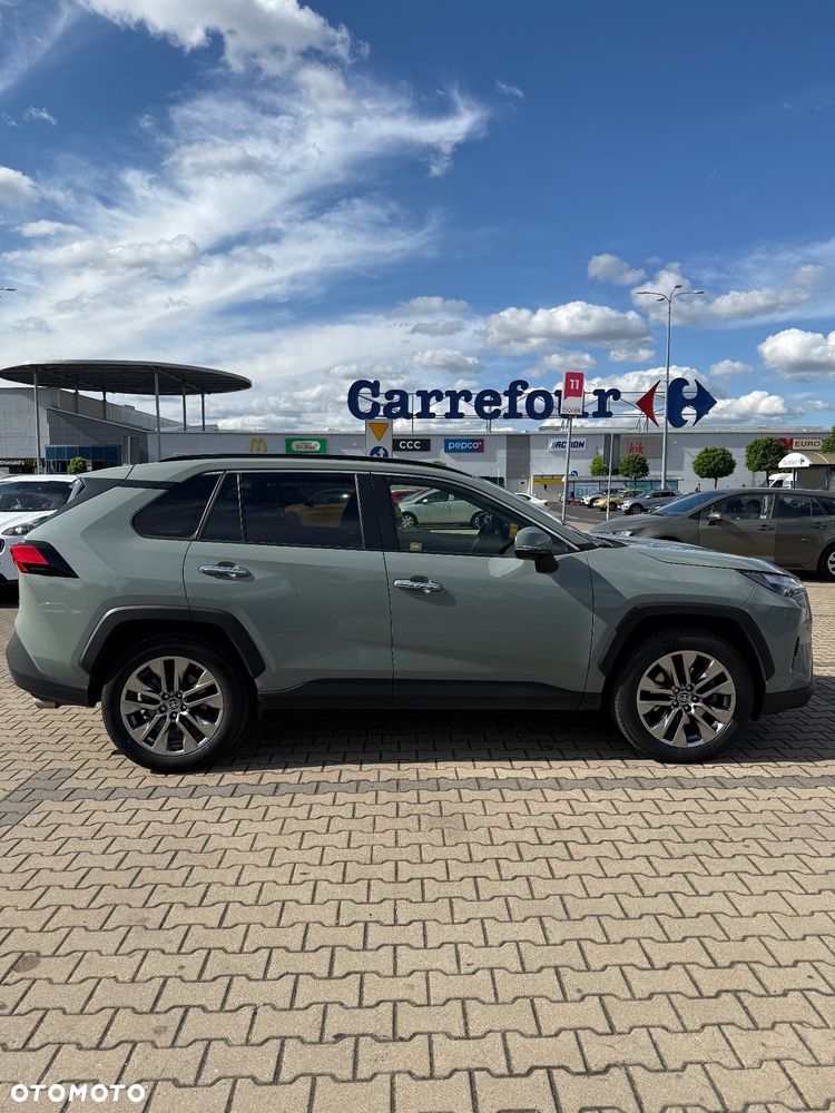 Toyota RAV4 - 4