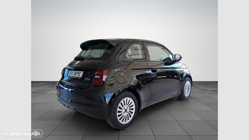 Fiat 500e (RED) - 7