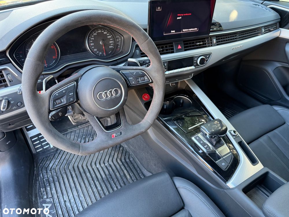 Audi A4 Avant - 22