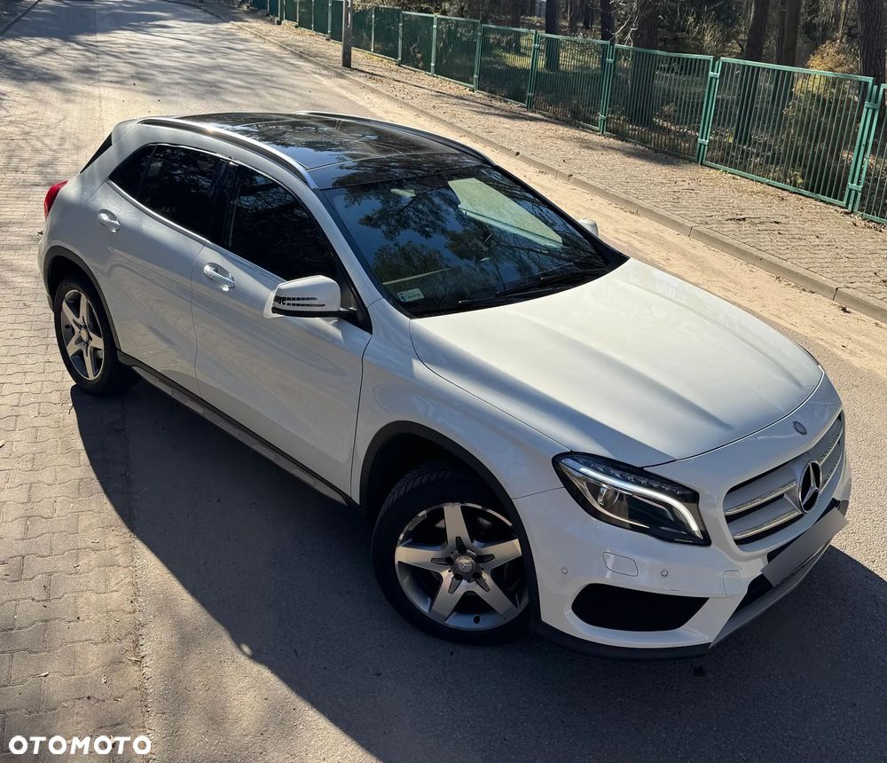 Mercedes-Benz GLA 250 4-Matic AMG Line - 1