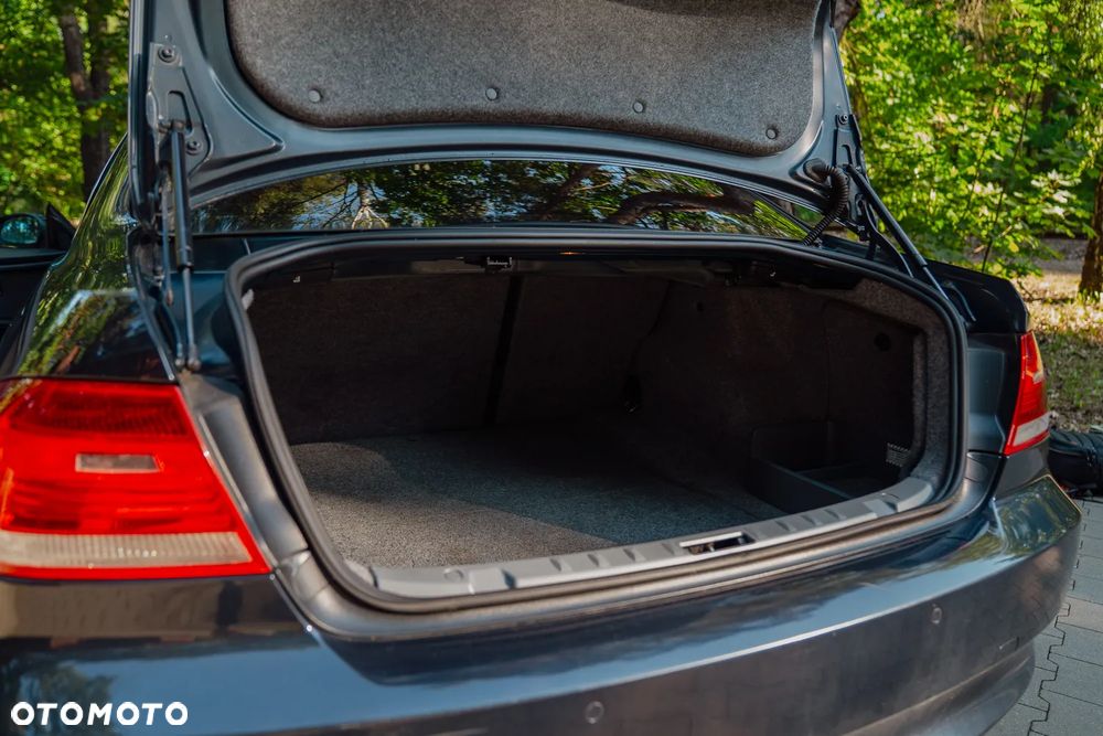 BMW Seria 3 325i - 21