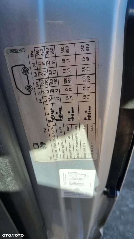 Volkswagen Transporter - 32