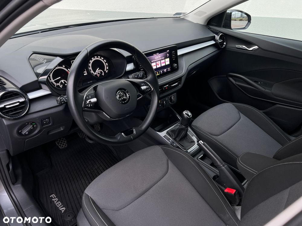 Skoda Fabia 1.0 TSI Ambition - 19