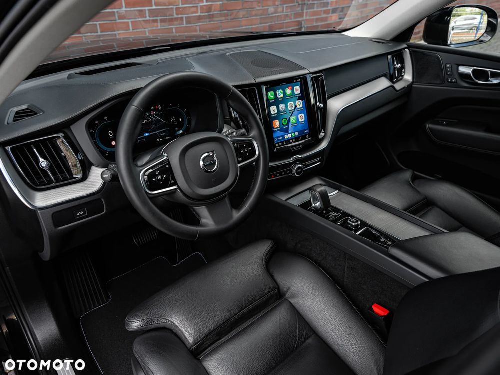 Volvo XC 60 B4 D Plus Bright - 21