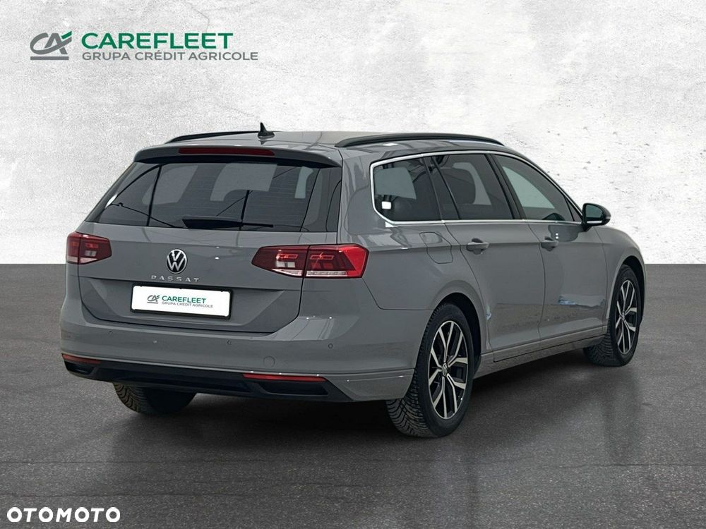 Volkswagen Passat - 5