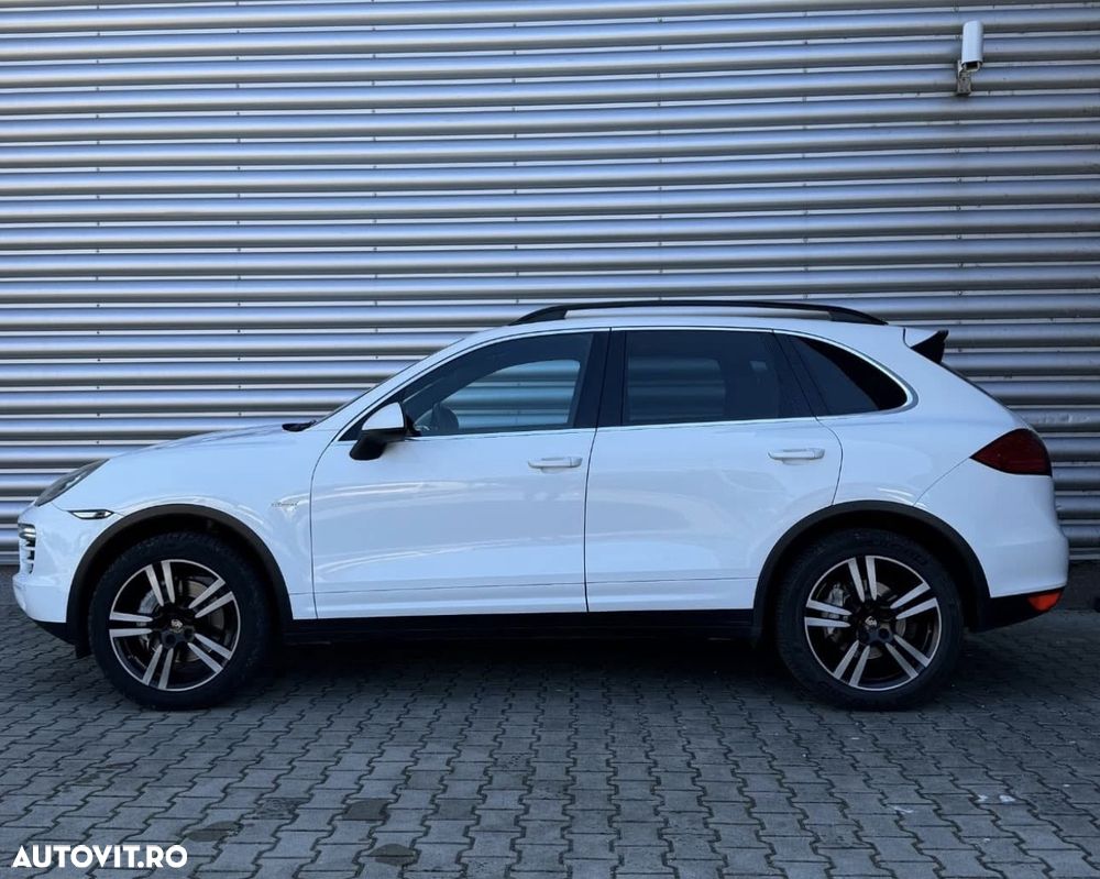 Porsche Cayenne - 4