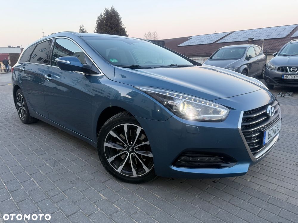 Hyundai i40 Kombi blue 1.7 CRDi DCT Premium - 4