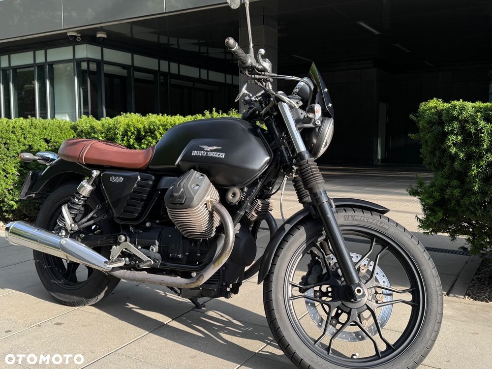 Moto Guzzi V7 - 9