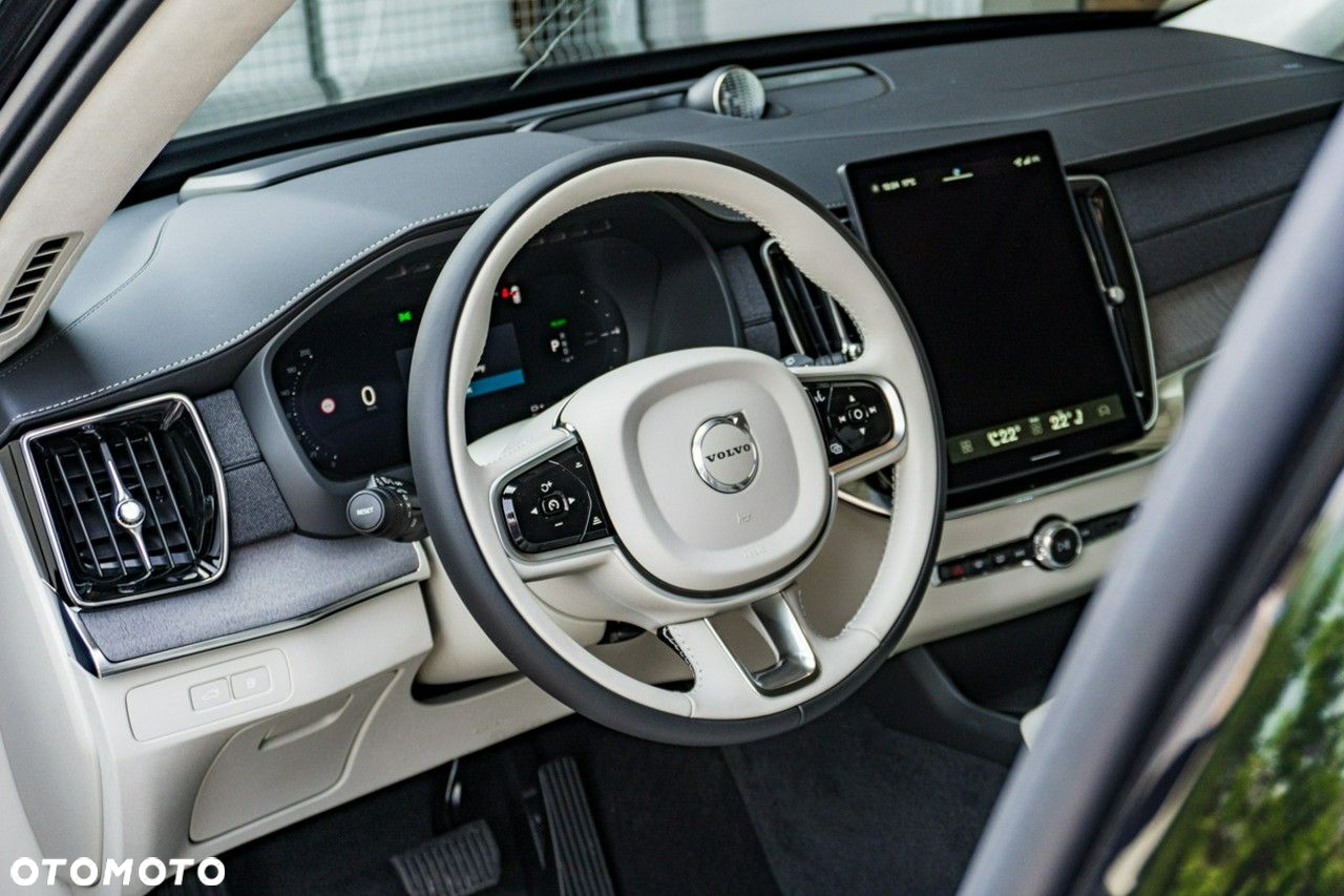 Volvo XC 90 - 12