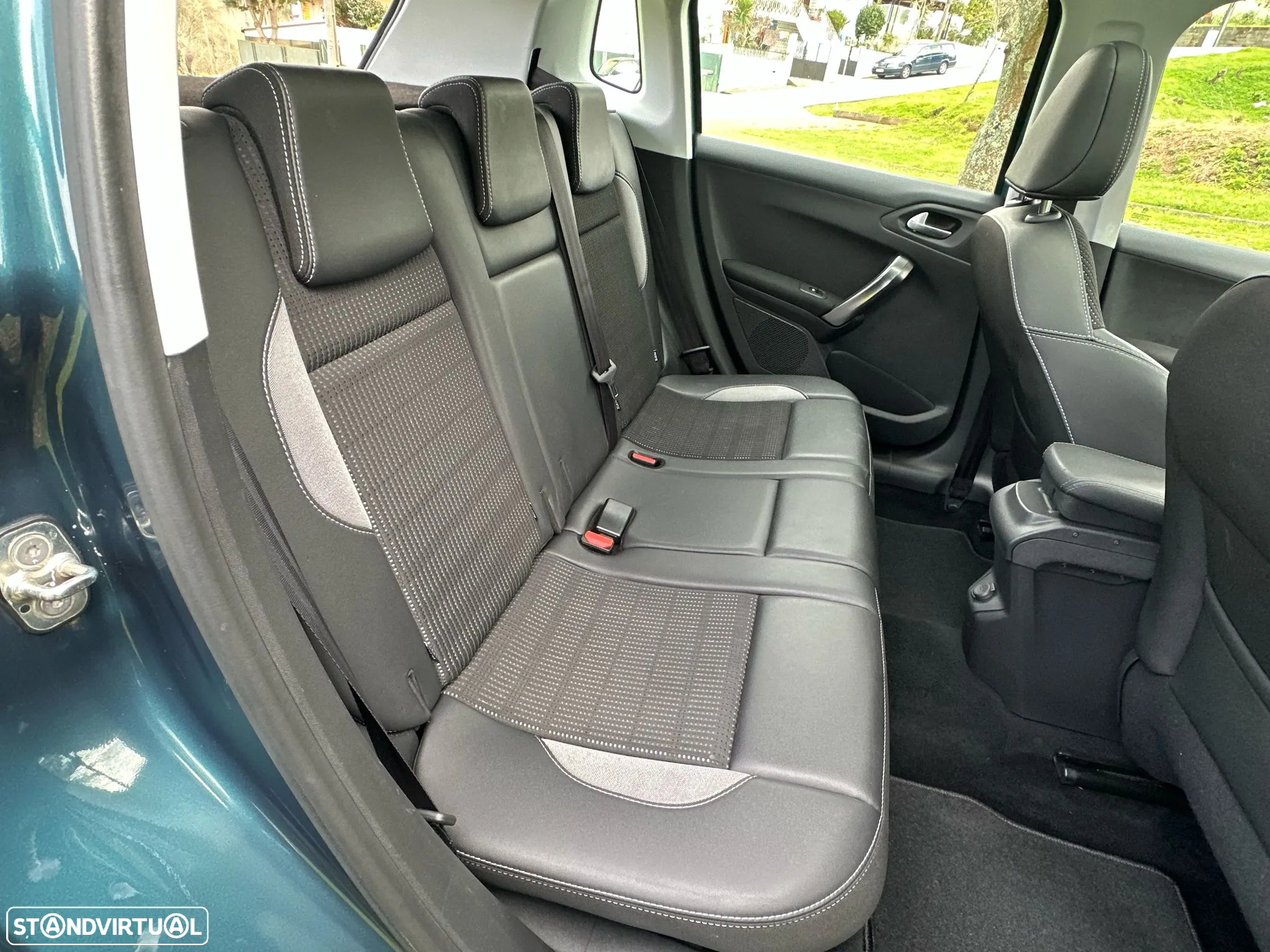 Peugeot 2008 1.6 BlueHDi Allure - 19