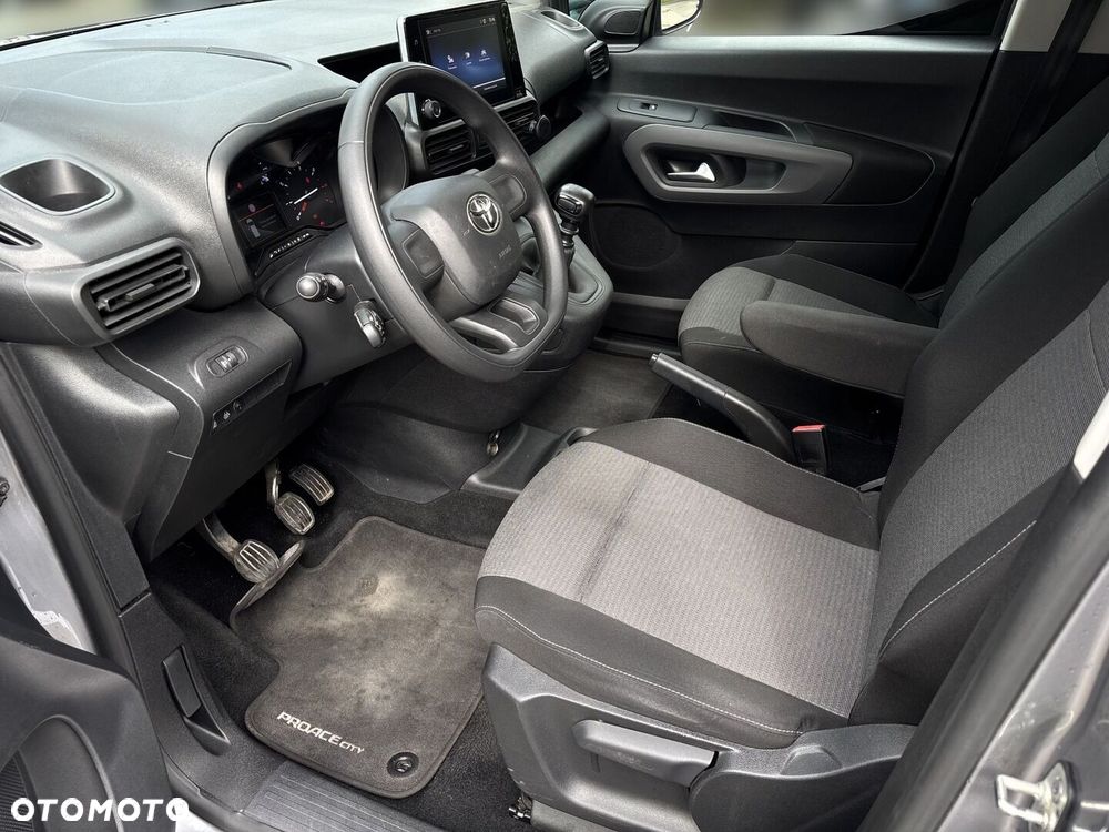 Toyota Proace City Verso 1.5 D-4D Business - 11