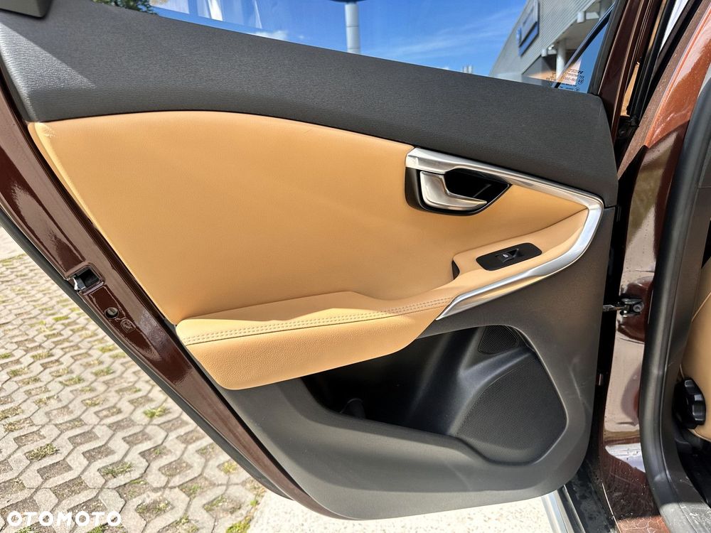 Volvo V40 - 10