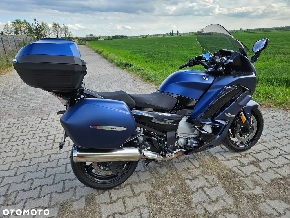 Yamaha FJR - 4