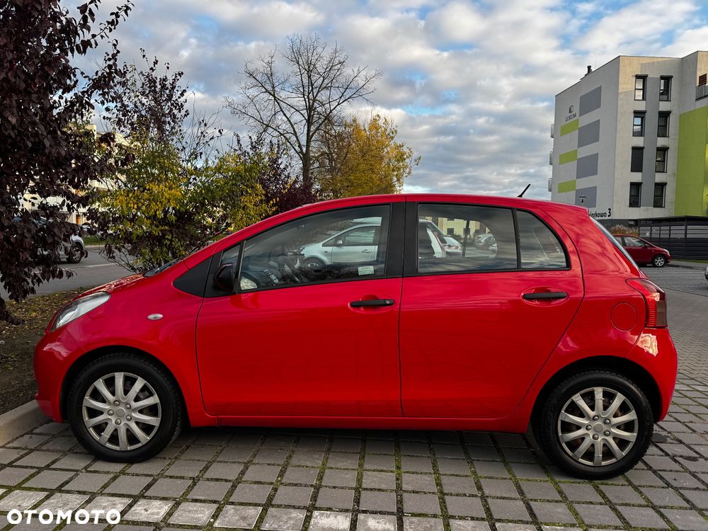 Toyota Yaris 1.3 Luna - 4