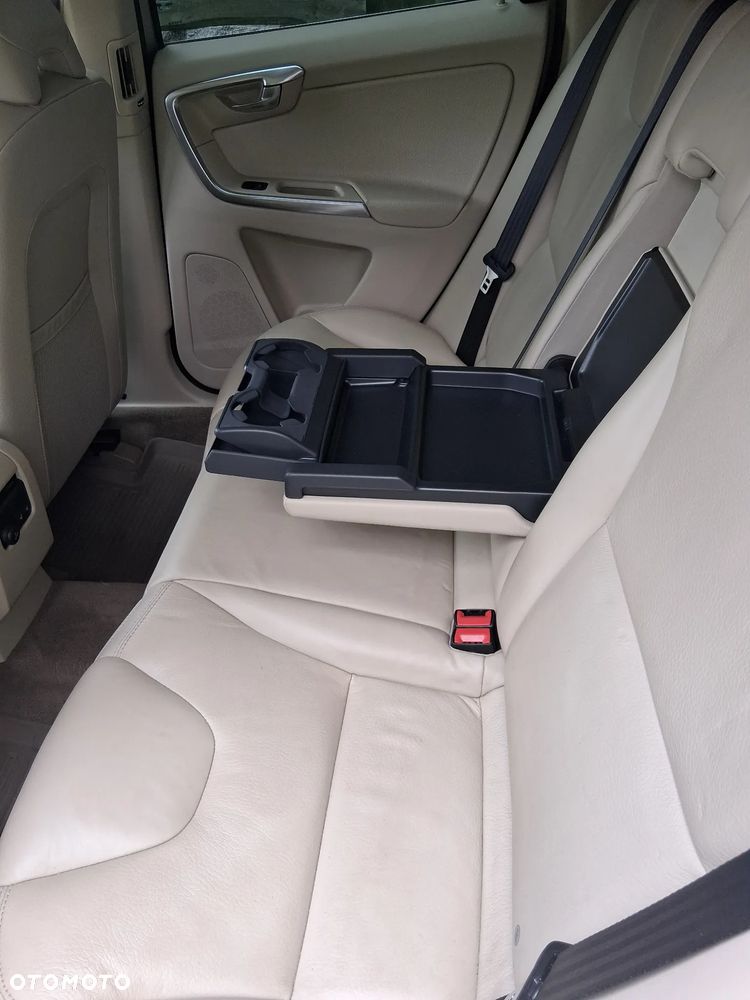Volvo XC 60 T6 AWD Summum - 2