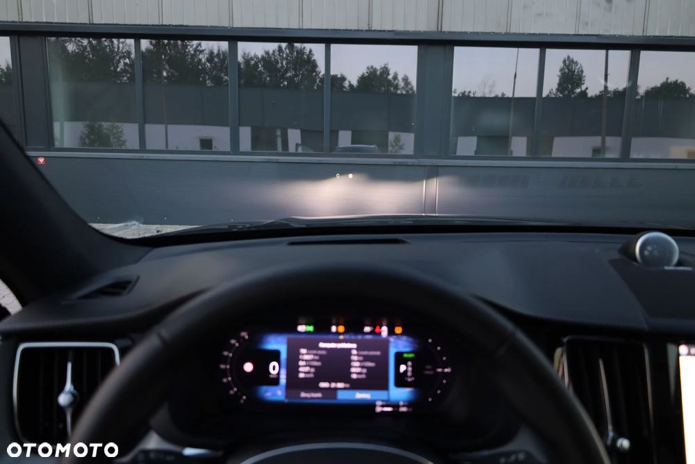 Volvo XC 60 T8 AWD Ultra Black Edition - 10