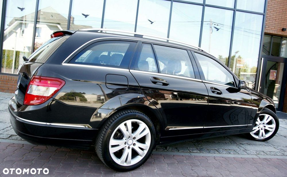Mercedes-Benz Klasa C 200 7G-TRONIC Avantgarde Edition - 26