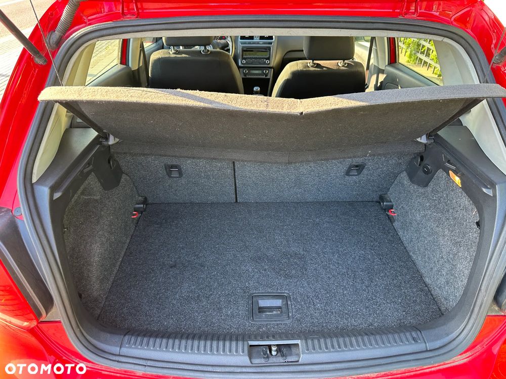 Volkswagen Polo 1.6 TDI Blue Motion Technology Comfortline - 9