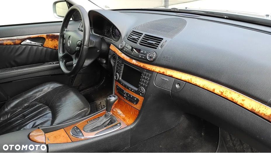 Mercedes-Benz Klasa E 320 CDI 4-Matic T Elegance - 11