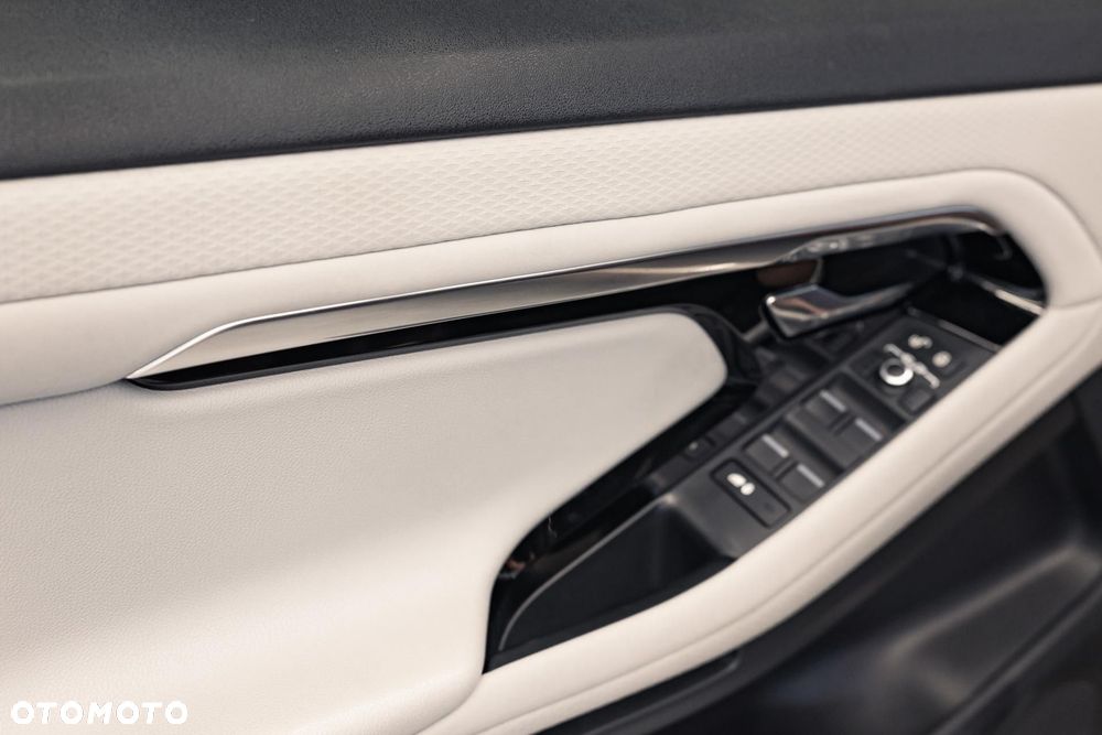 Land Rover Range Rover Evoque - 31
