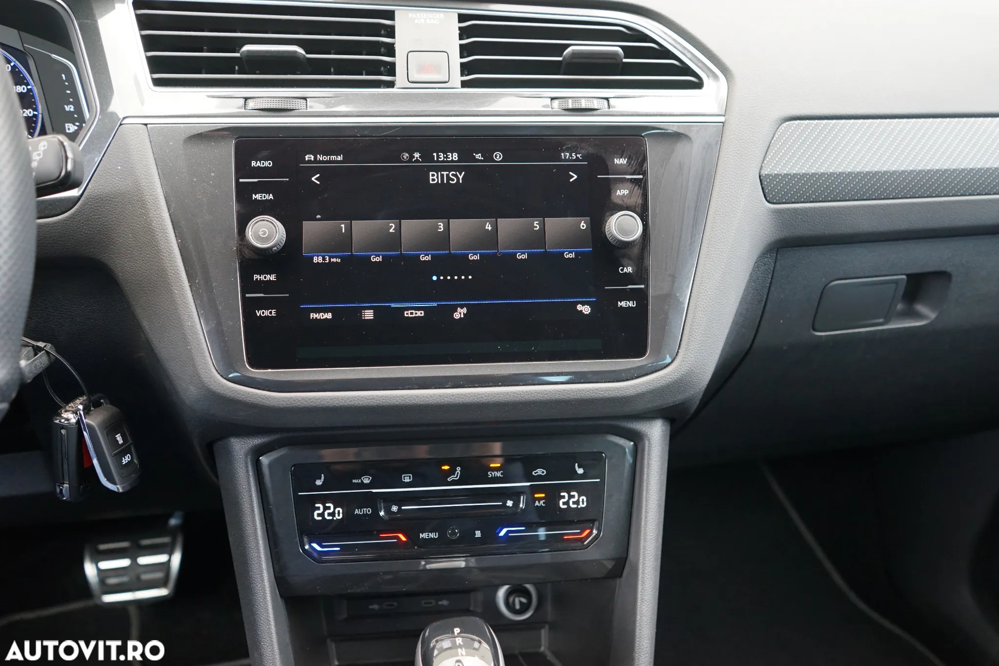 Volkswagen Tiguan 2.0 TDI SCR 4MOTION DSG R-Line - 16