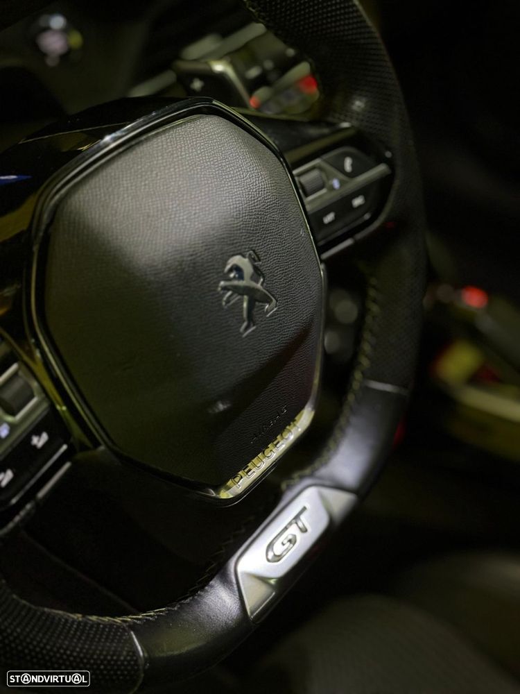 Peugeot 2008 1.5 BlueHDi GT Pack EAT8 - 26