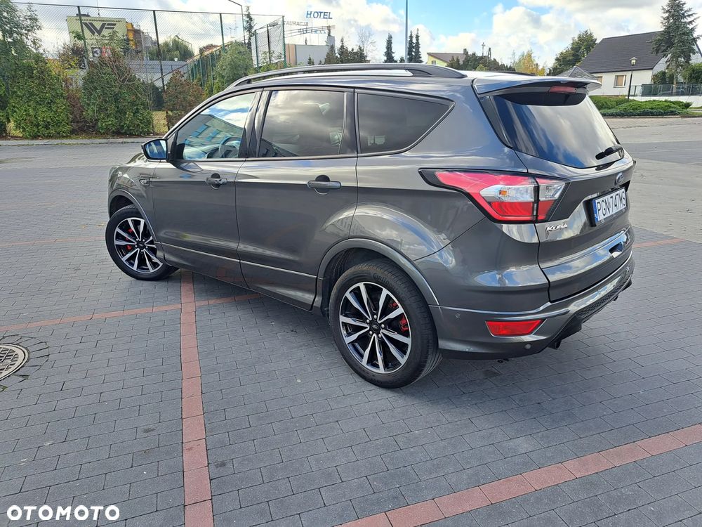 Ford Kuga - 13