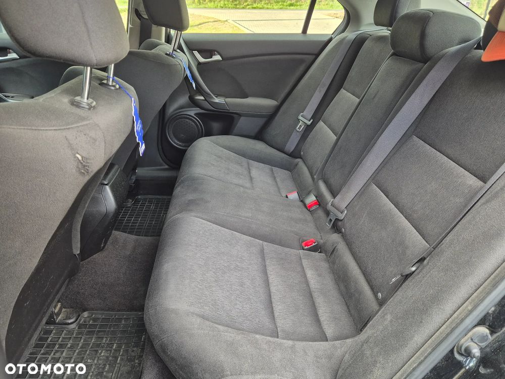 Honda Accord 2.0 Executive - 9