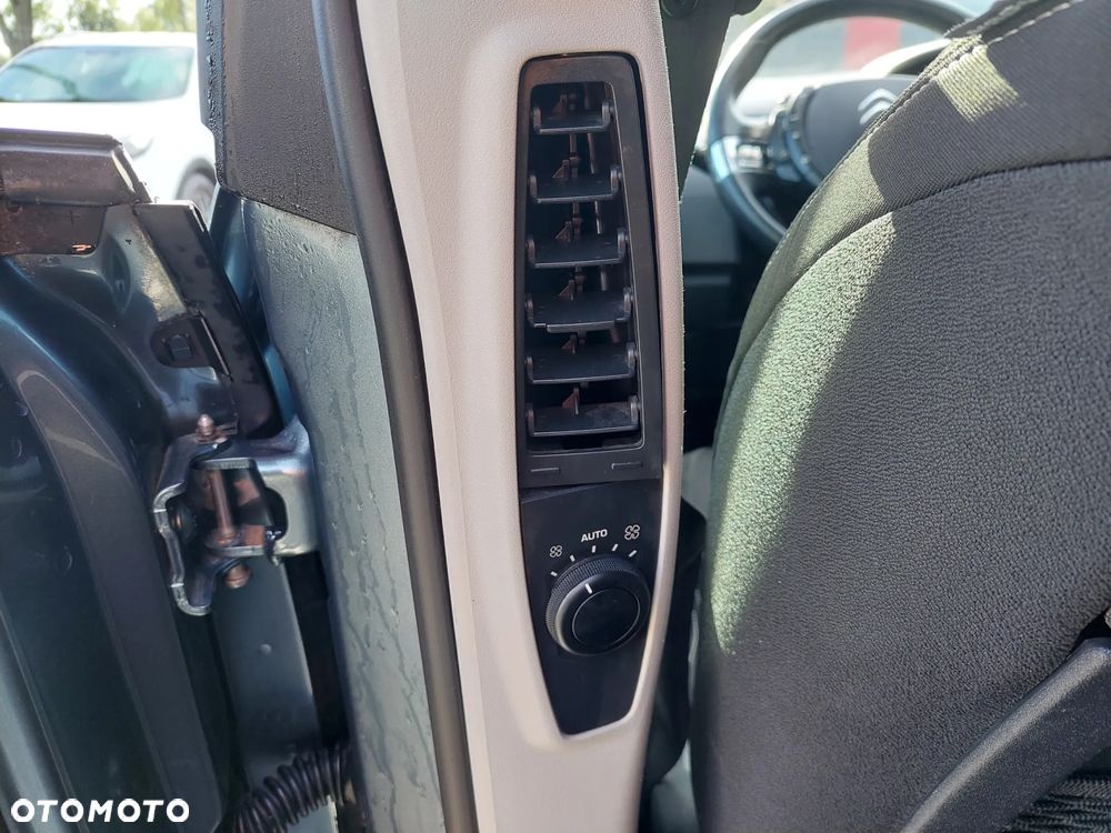 Citroën C4 Grand Picasso - 25