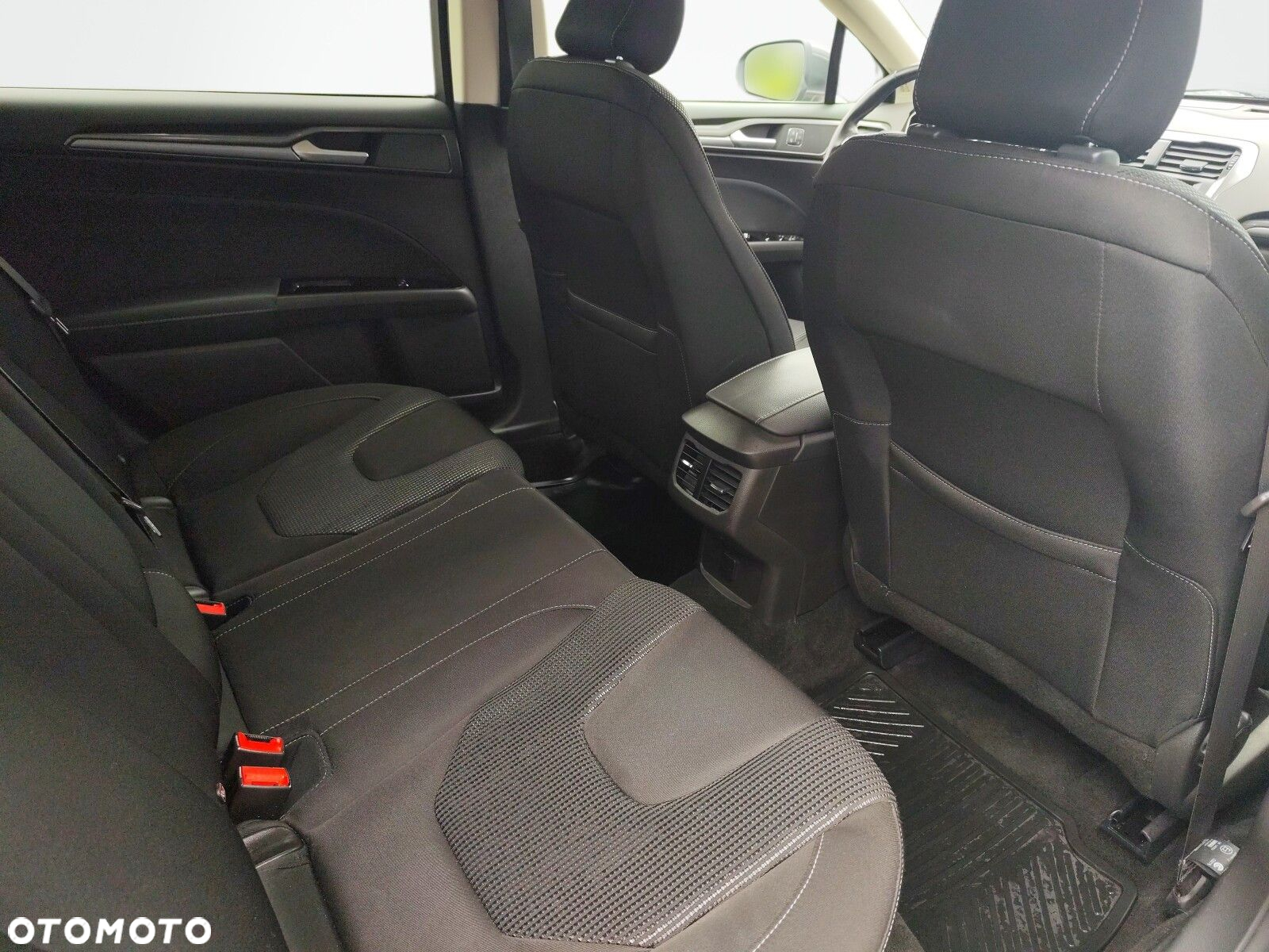 Ford Mondeo - 20