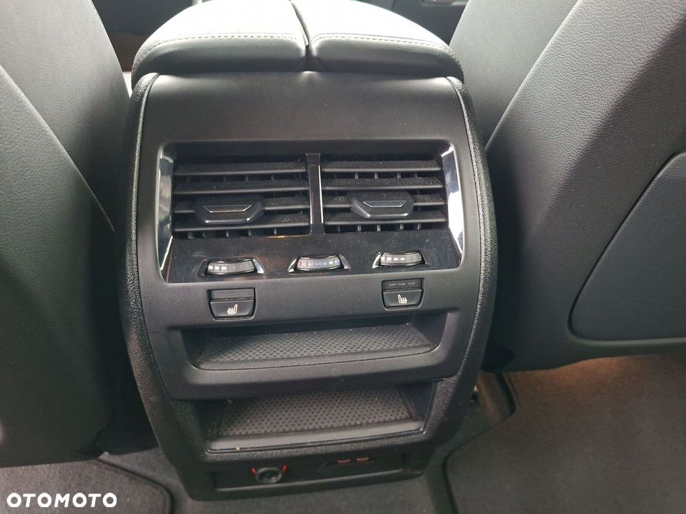BMW X5 xDrive30d mHEV - 18