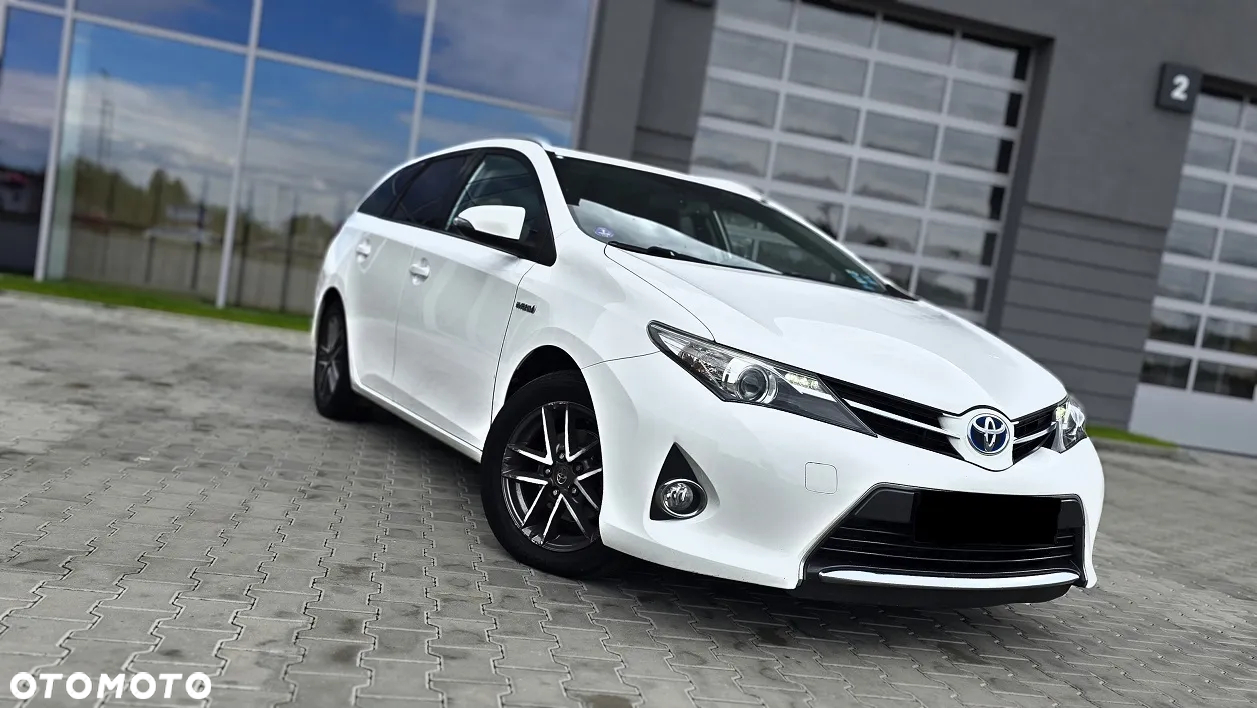 Toyota Auris 1.8 HSD Prestige NAVI - 2