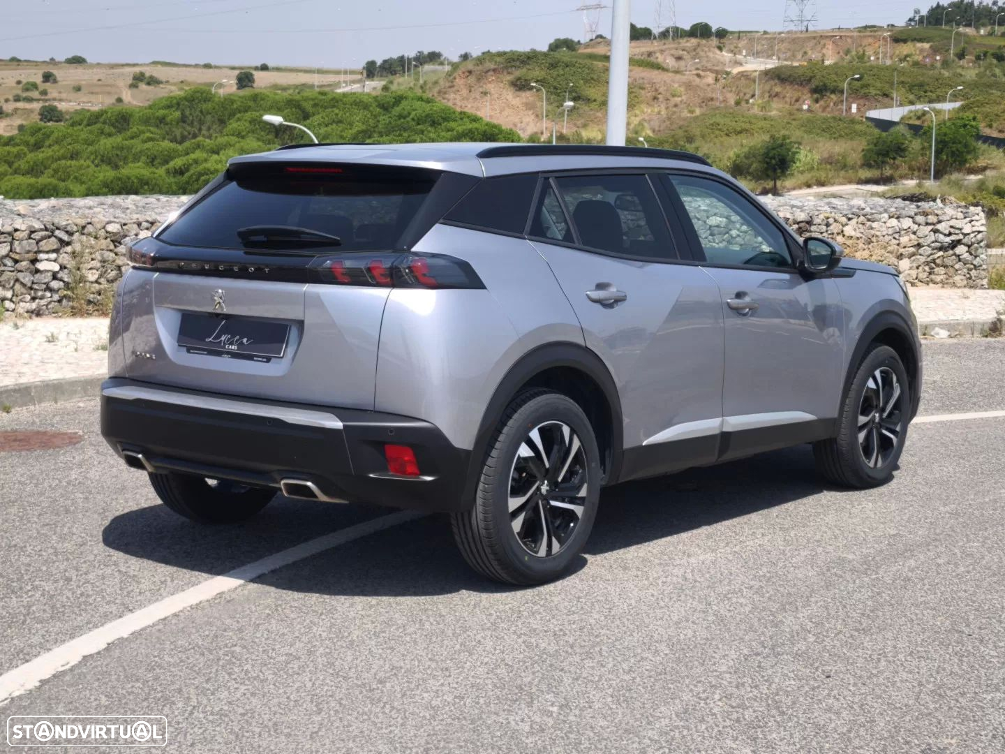 Peugeot 2008 PureTech 130 EAT8 Allure - 4
