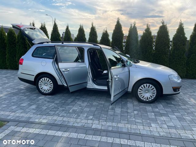 Volkswagen Passat Variant - 4