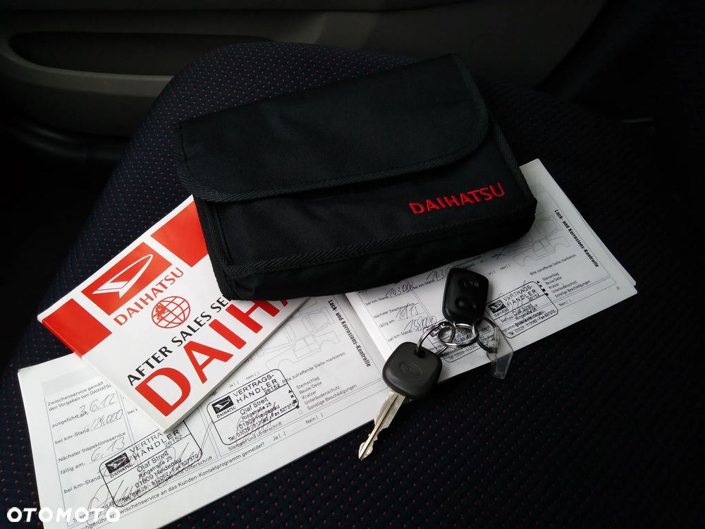 Daihatsu Sirion 1.0 - 9