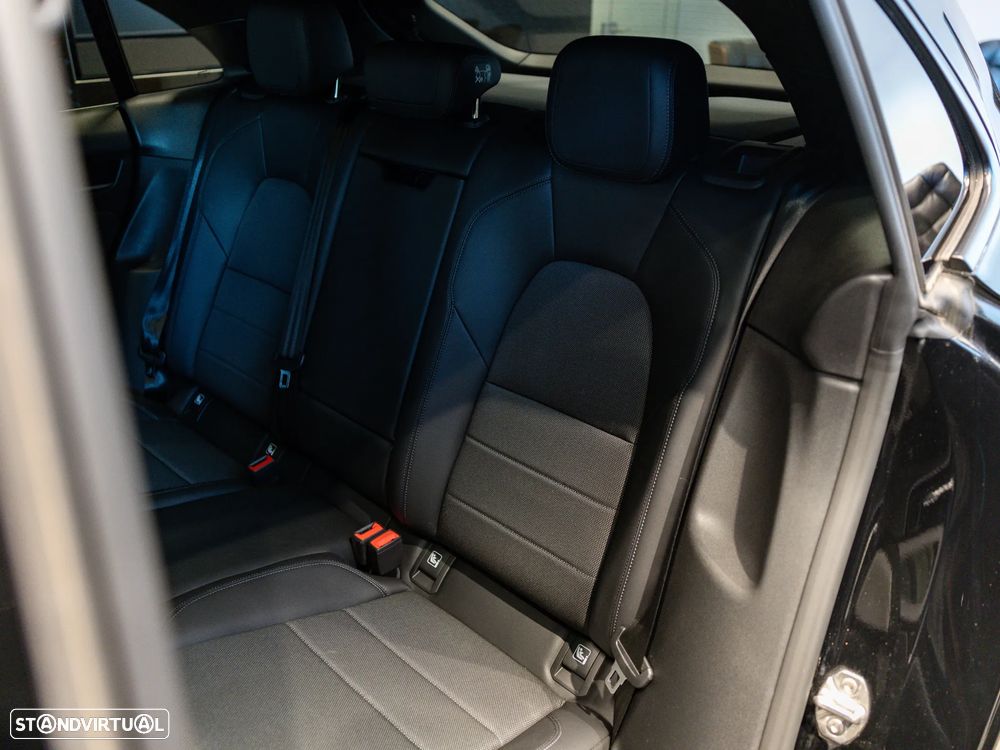 Porsche Macan Electric - 39