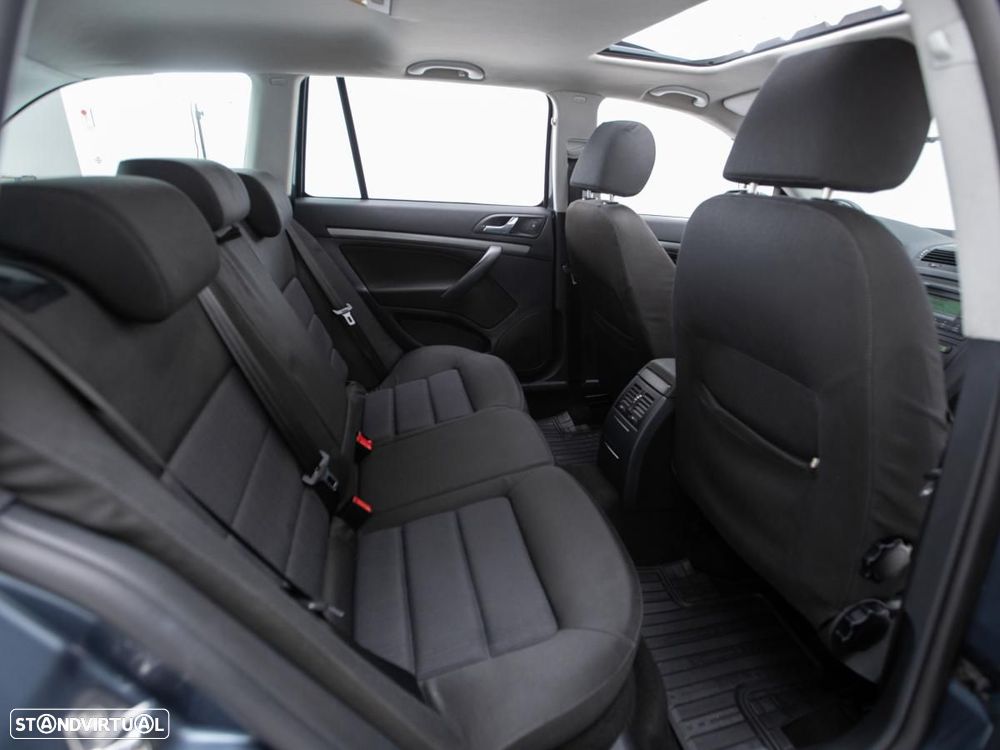 Skoda Octavia Break - 11