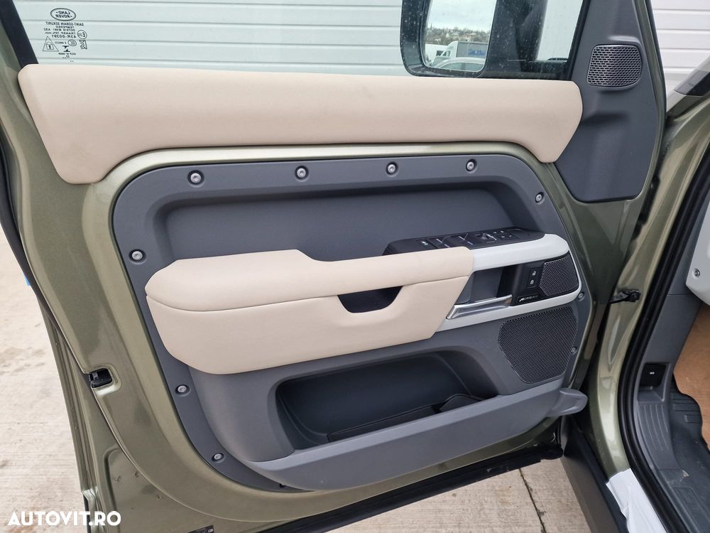Land Rover Defender 110 3.0 D300 MHEV SE - 7