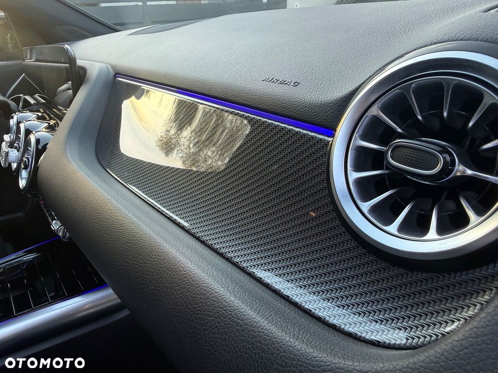 Mercedes-Benz GLA 250 4Matic 8G-DCT Edition AMG Line - 11