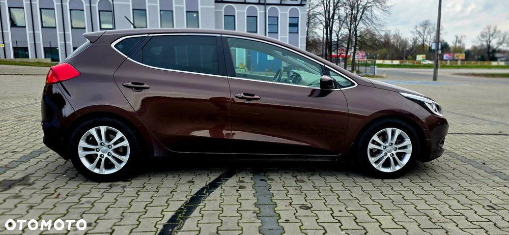 Kia Ceed 1.6 GDI L - 12