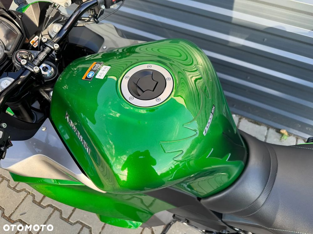 Kawasaki Ninja 1000 SX - 15
