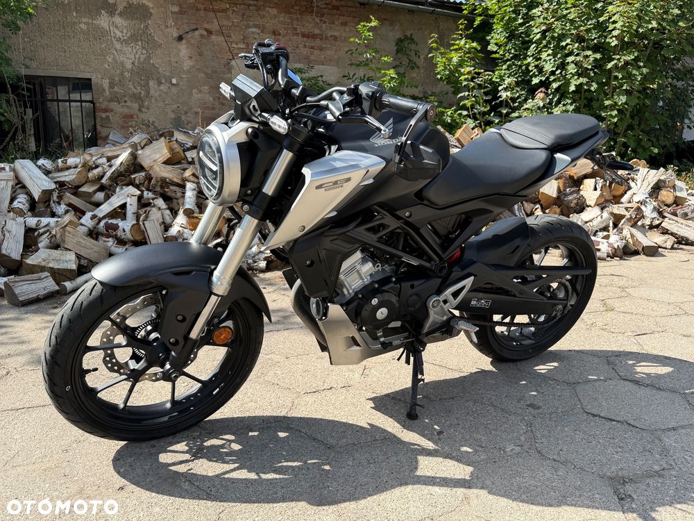 Honda CB - 11
